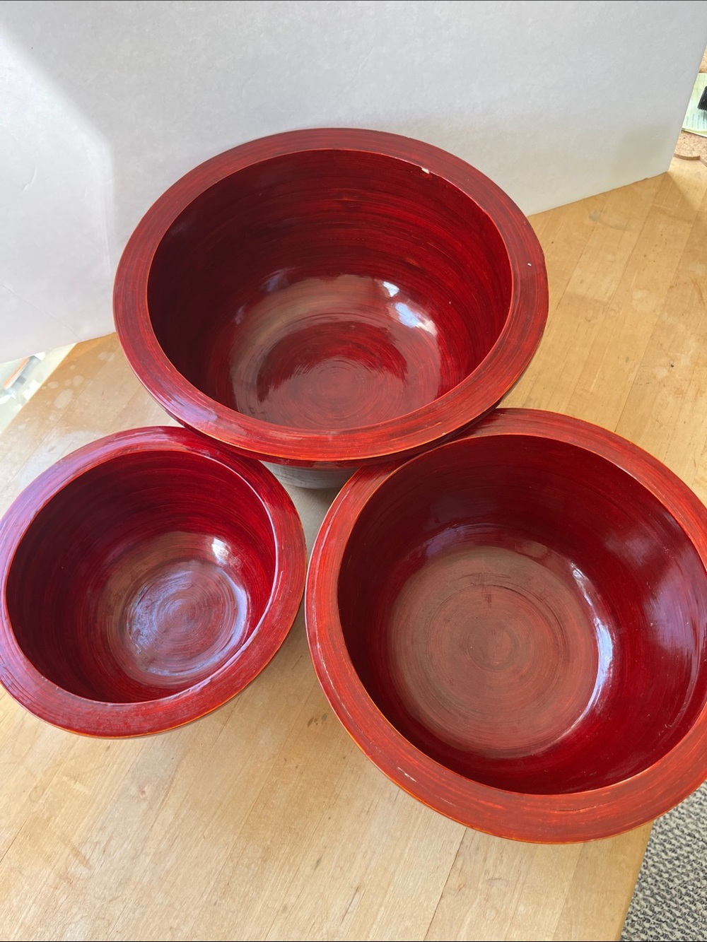 Sixtrees Red Lacquerware Nesting Bowls Set of 3 Sustainable Spun Bamboo